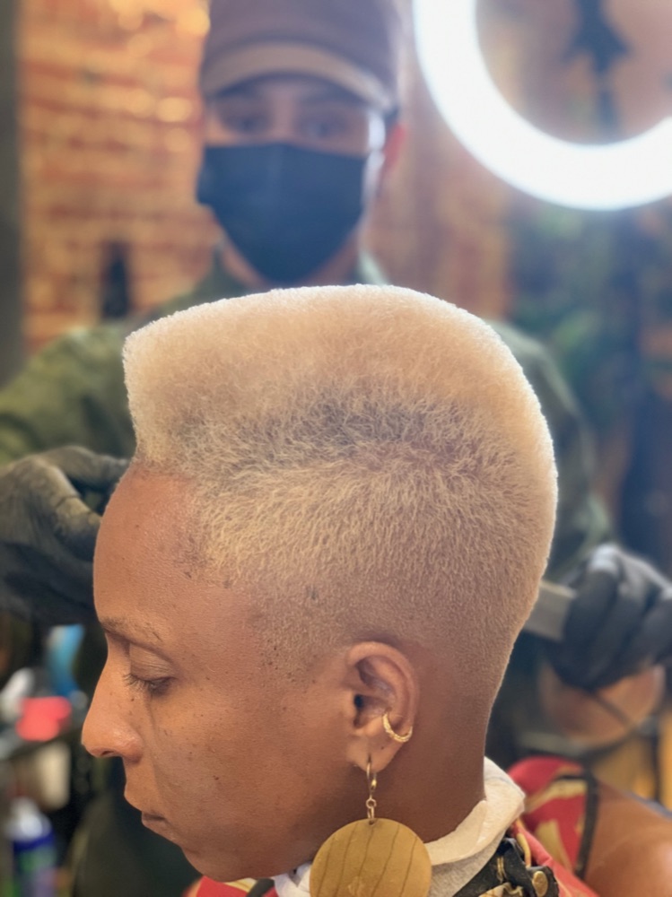 Platinum crop completed at Select Styles in St. Louis