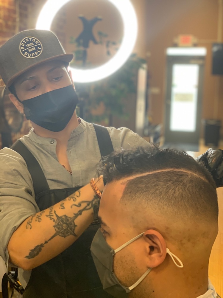Precision fade completed at Select Styles in St. Louis